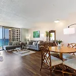 Sky-High Oceanview Escape At Waikiki Banyan With Free Parking
