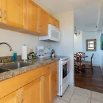 Sky-High Oceanview Escape At Waikiki Banyan With Free Parking