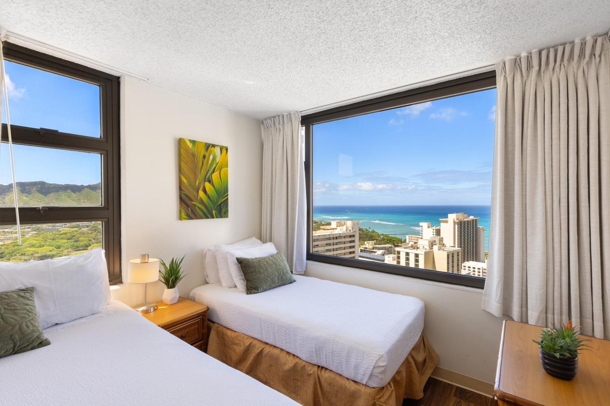 Sky-high Oceanview Escape At Waikiki Banyan With Free Parking * Honolulu